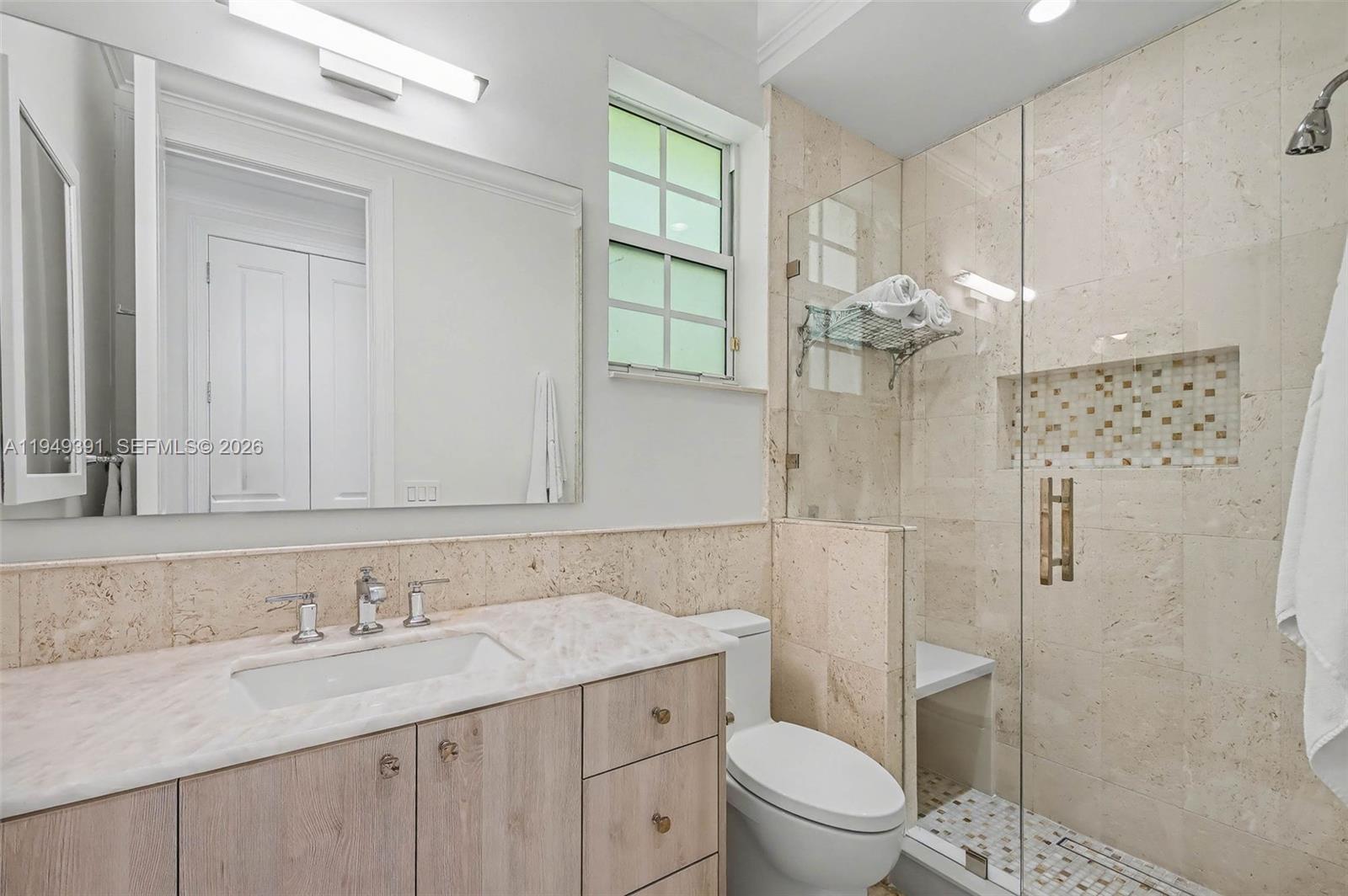 10530 SW 77th Ave #1 Pinecrest, FL 33156