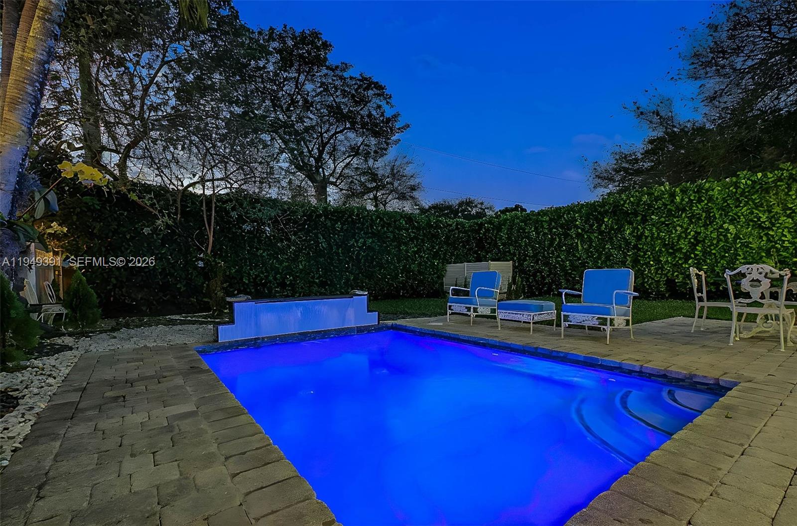 10530 SW 77th Ave #1 Pinecrest, FL 33156