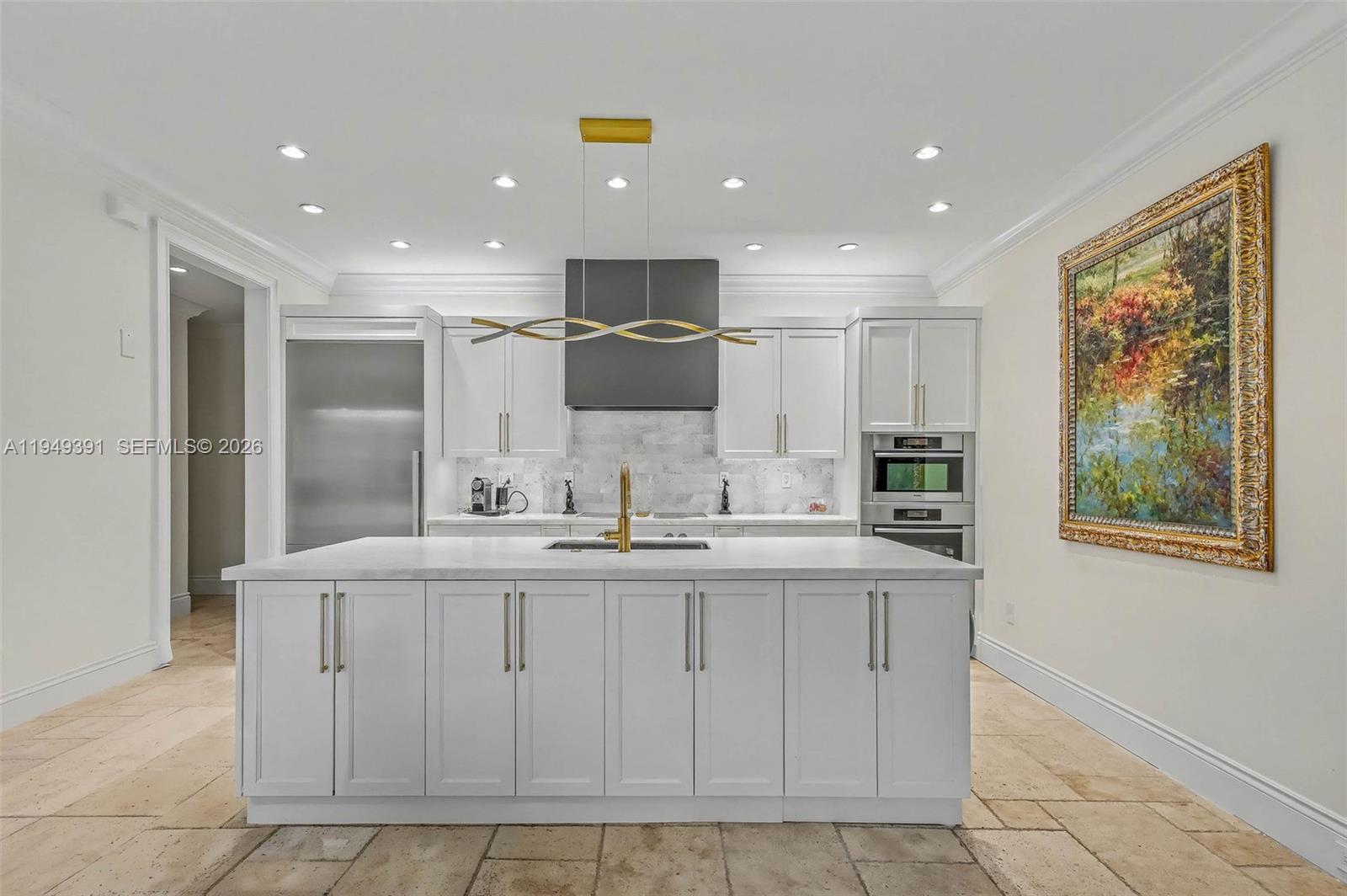 10530 SW 77th Ave #1 Pinecrest, FL 33156