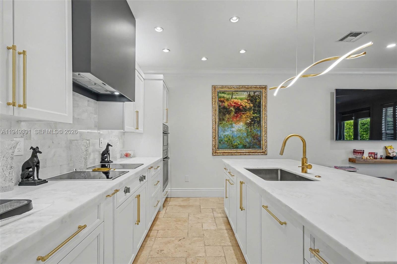 10530 SW 77th Ave #1 Pinecrest, FL 33156