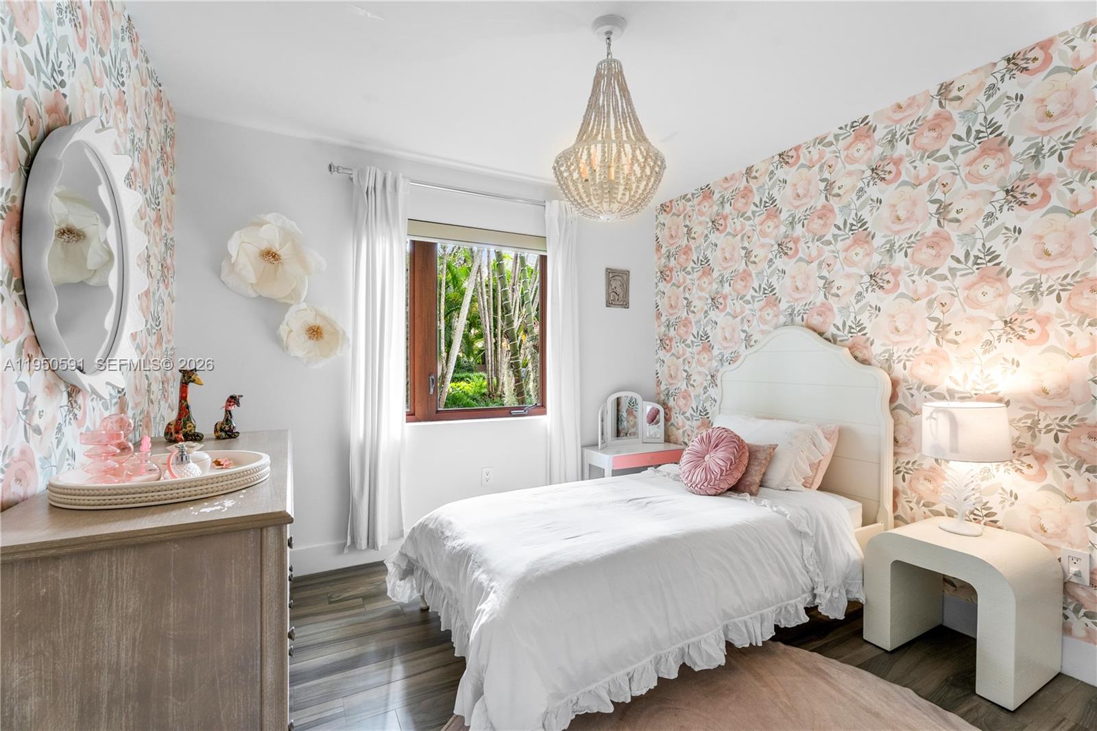 3625 Battersea Rd Miami, FL 33133