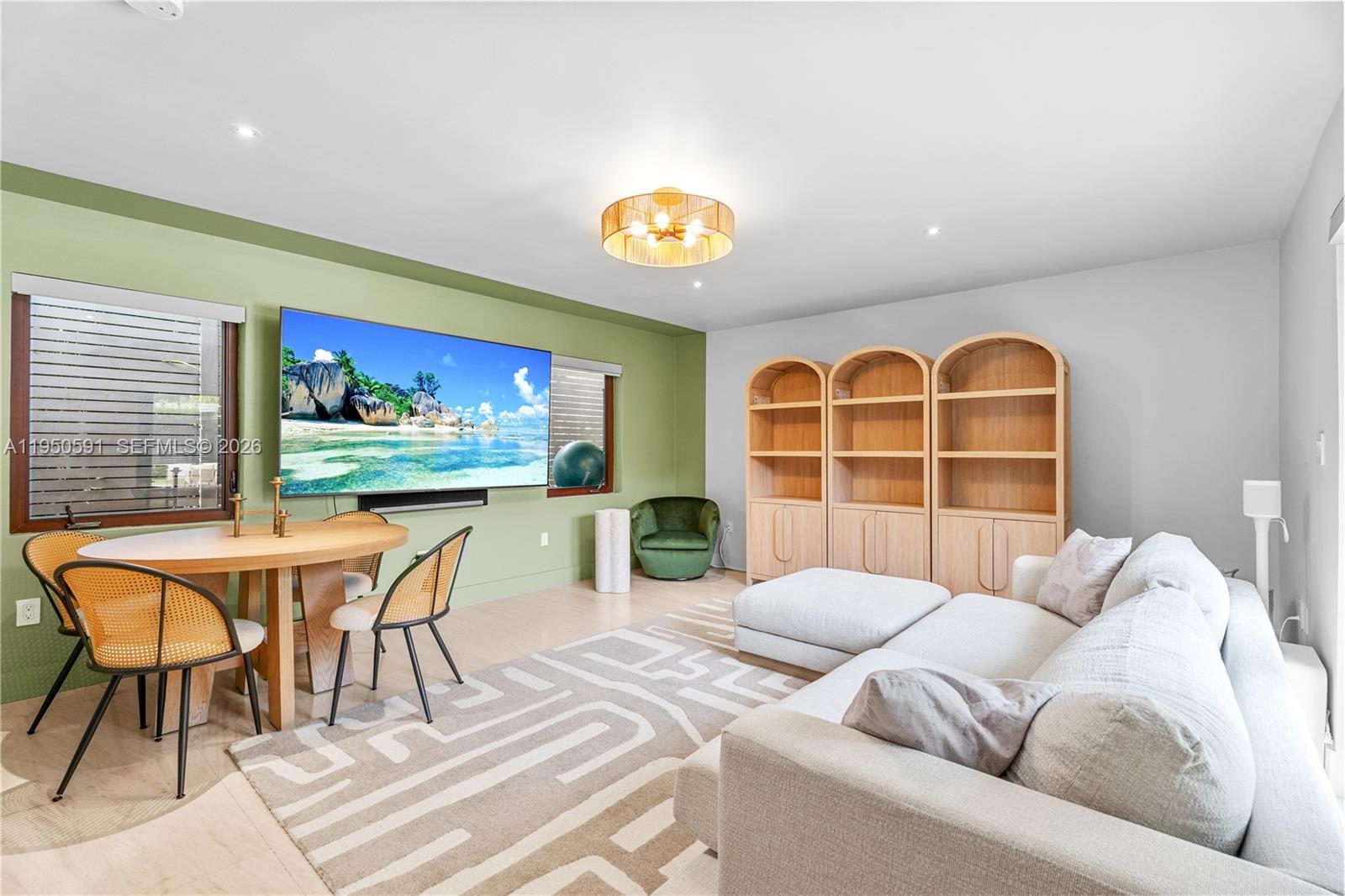 3625 Battersea Rd Miami, FL 33133