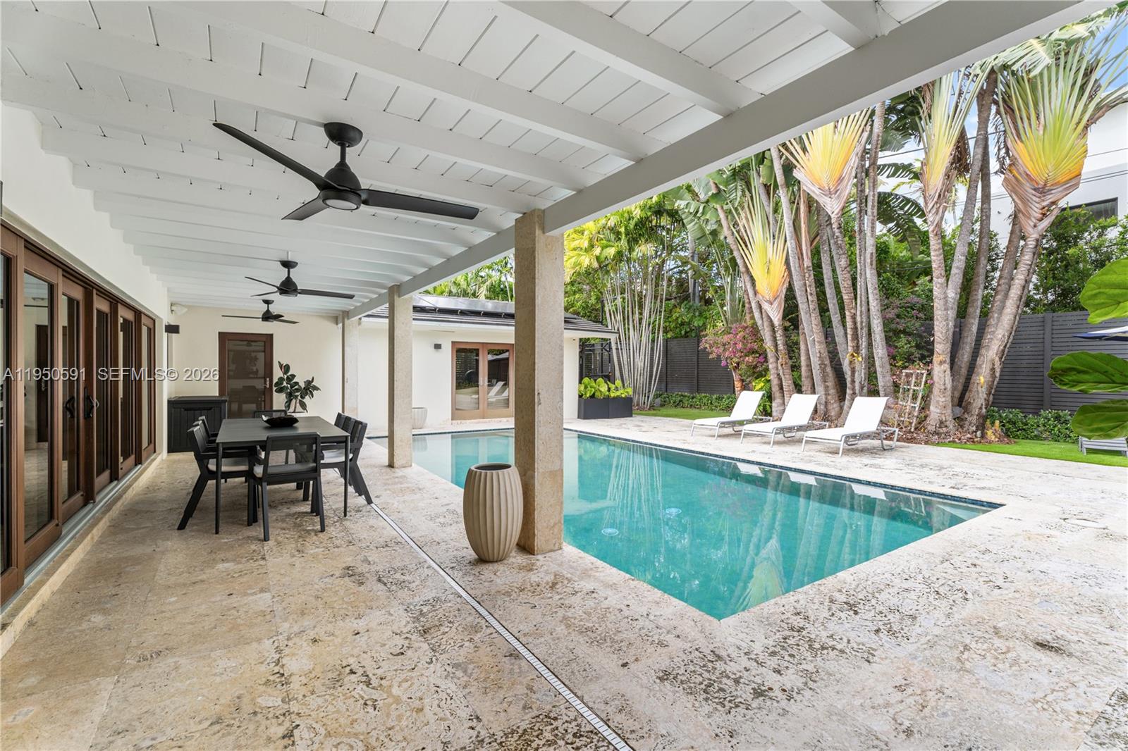 3625 Battersea Rd Miami, FL 33133