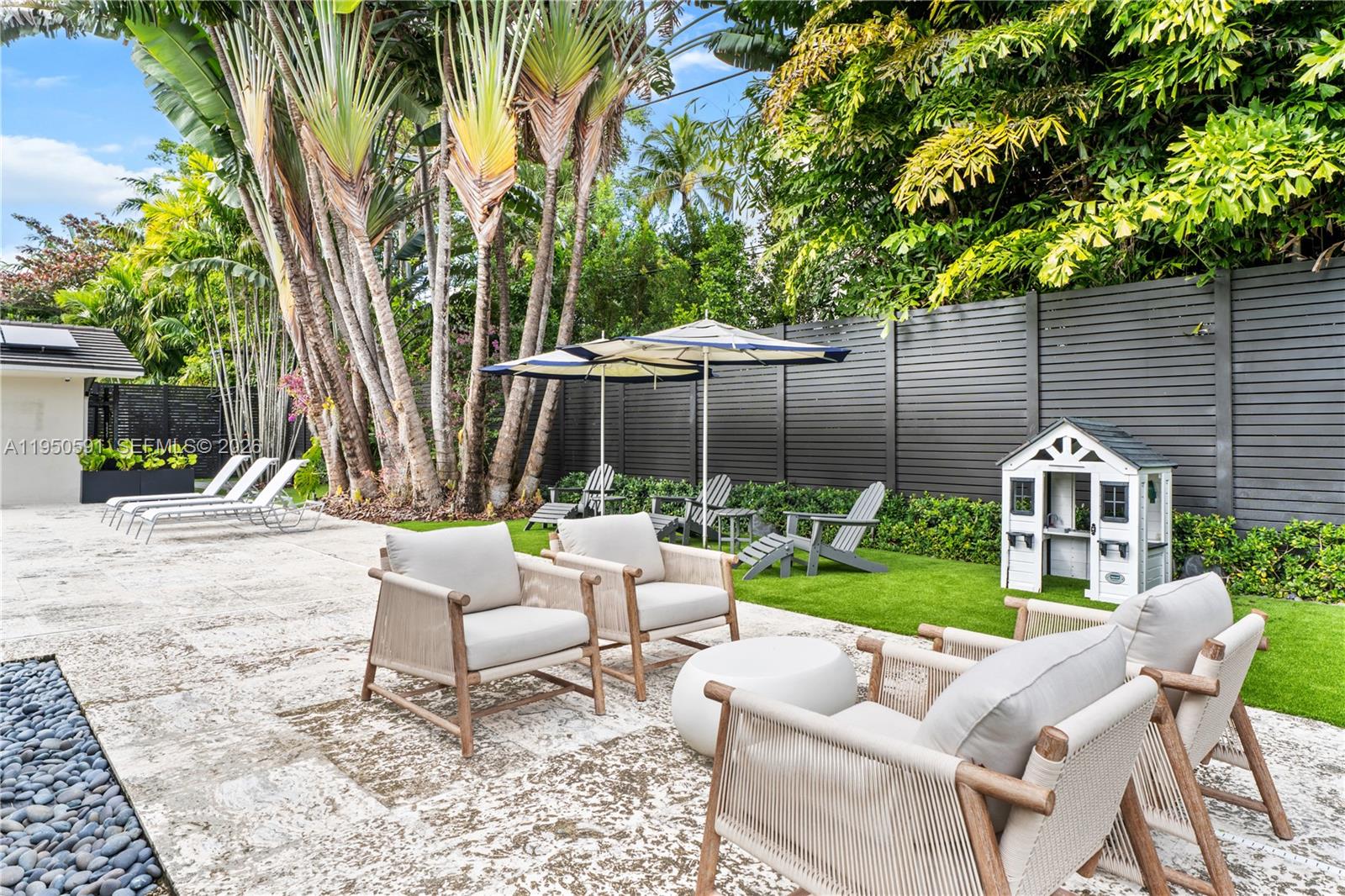 3625 Battersea Rd Miami, FL 33133