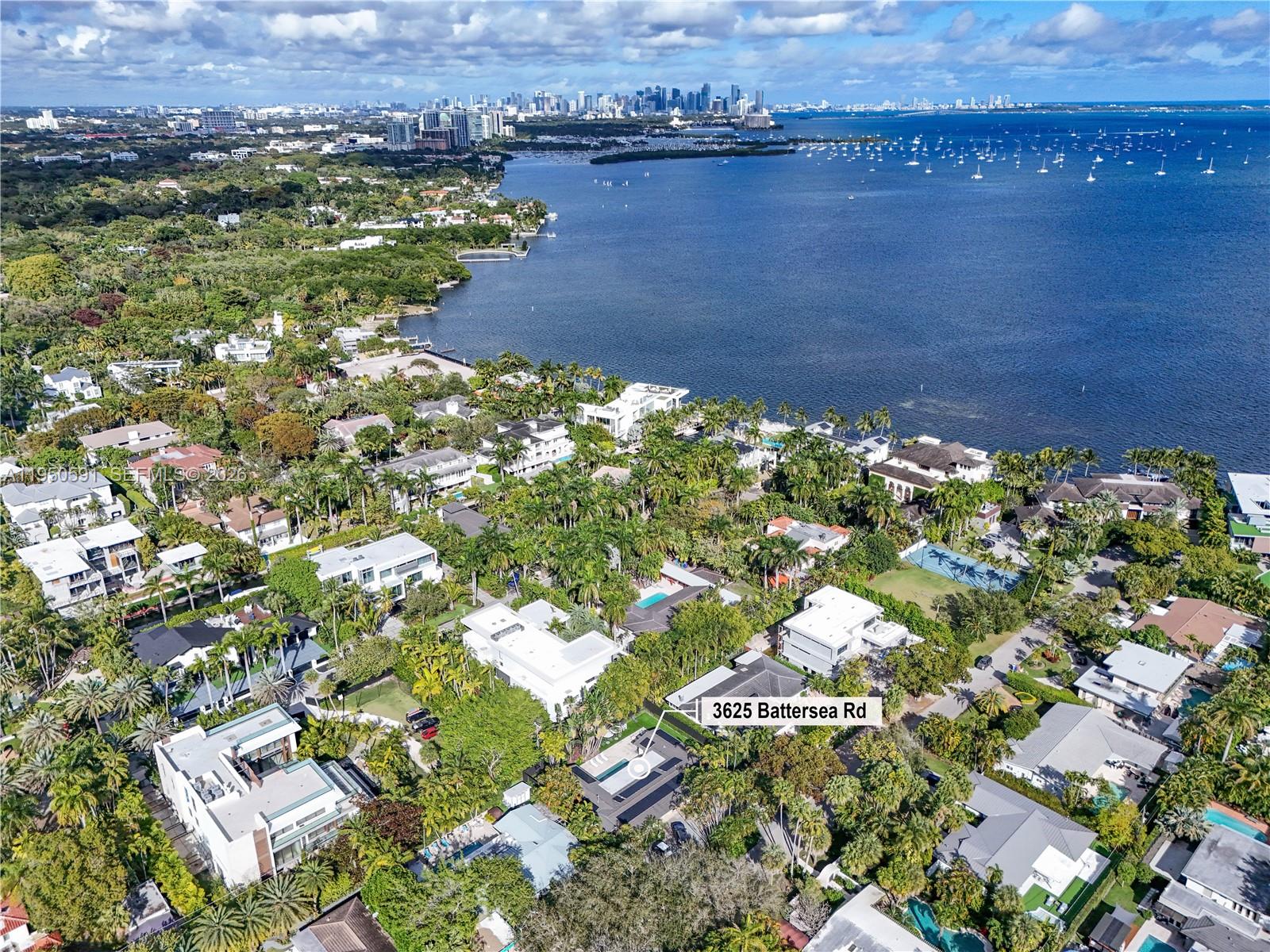 3625 Battersea Rd Miami, FL 33133