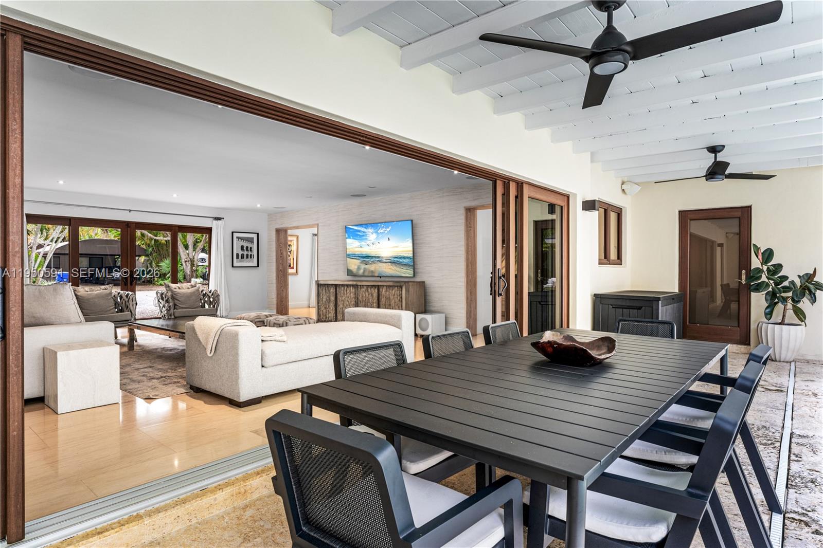 3625 Battersea Rd Miami, FL 33133