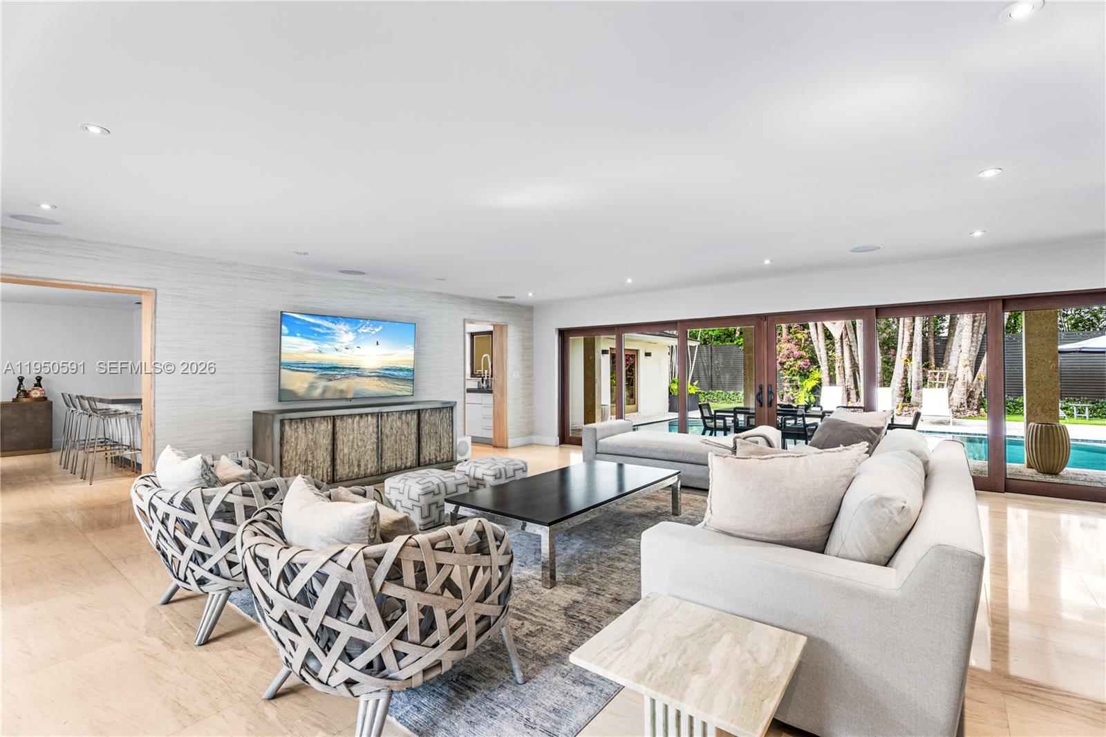 3625 Battersea Rd Miami, FL 33133