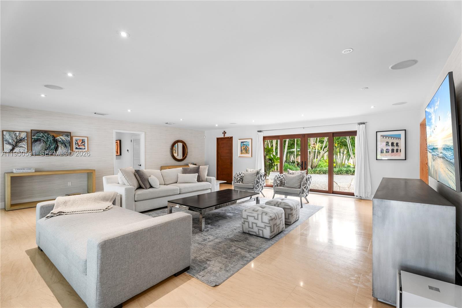 3625 Battersea Rd Miami, FL 33133