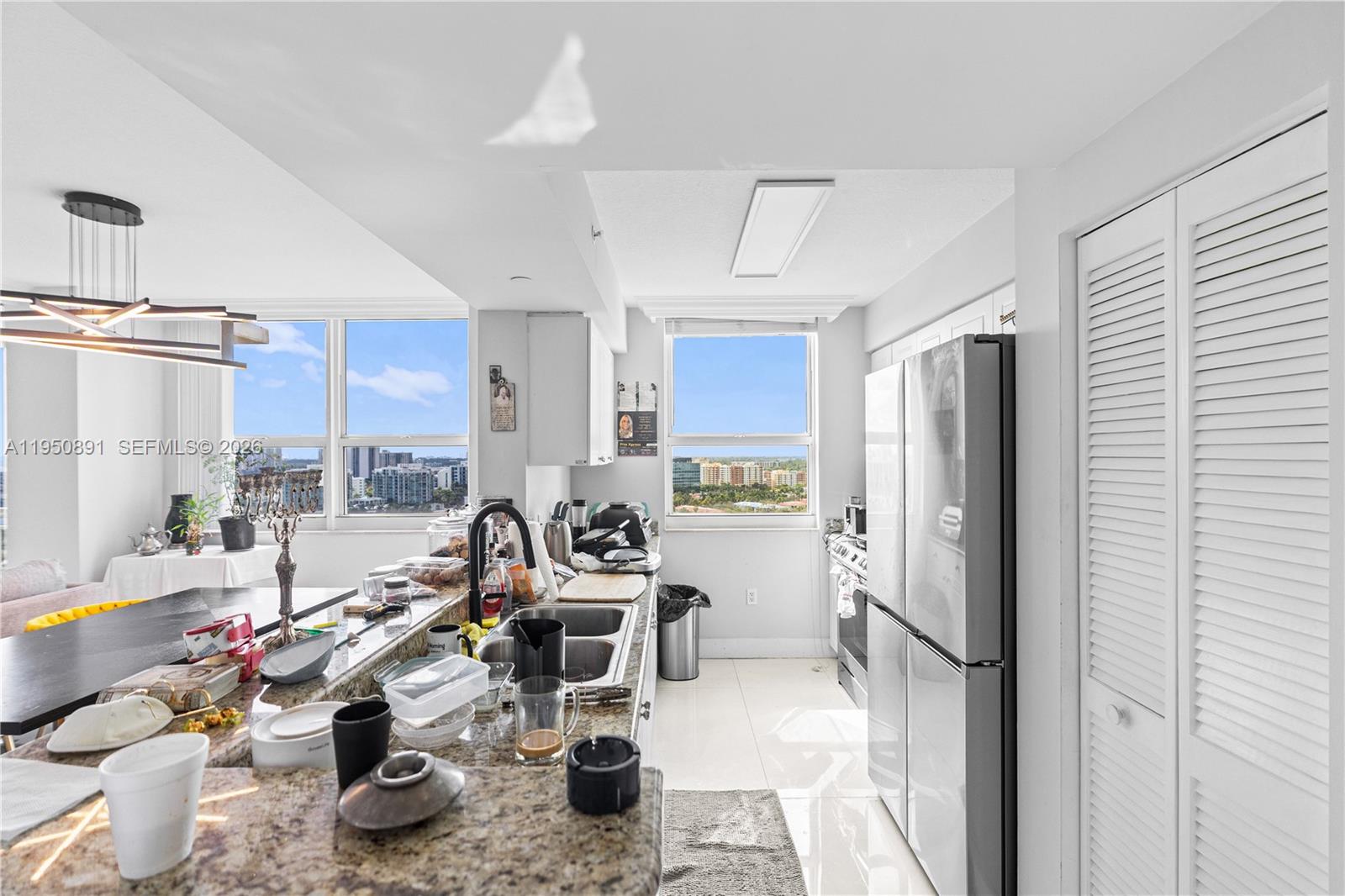 19501 W Country Clb Dr #1904