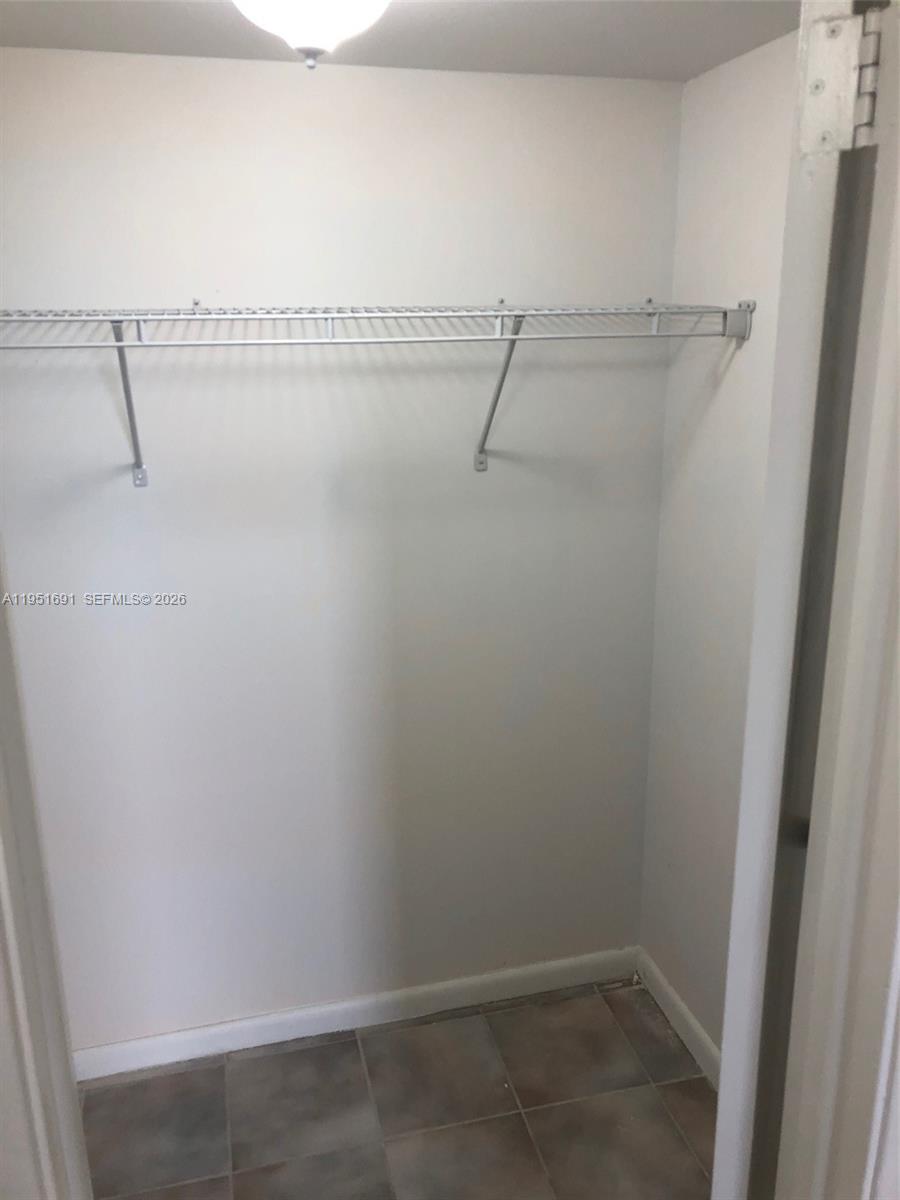 20840 San Simeon Way #702 Miami, FL 33179