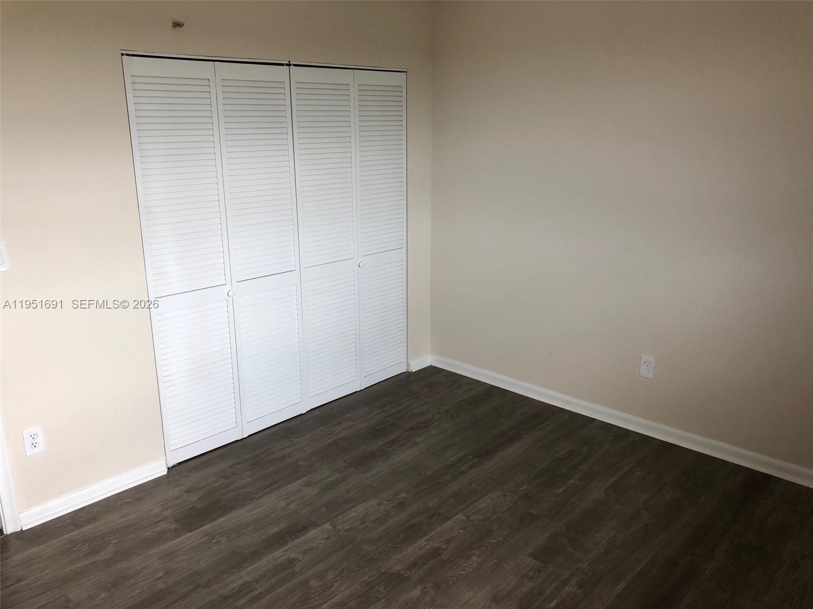 20840 San Simeon Way #702 Miami, FL 33179