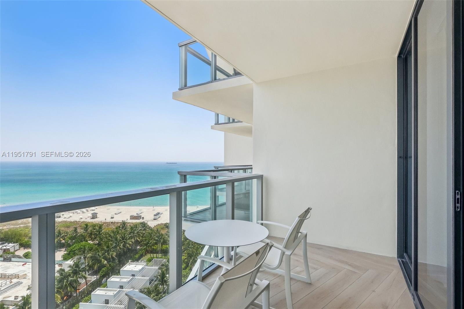 2201 Collins Ave #1511 Miami Beach, FL 33139