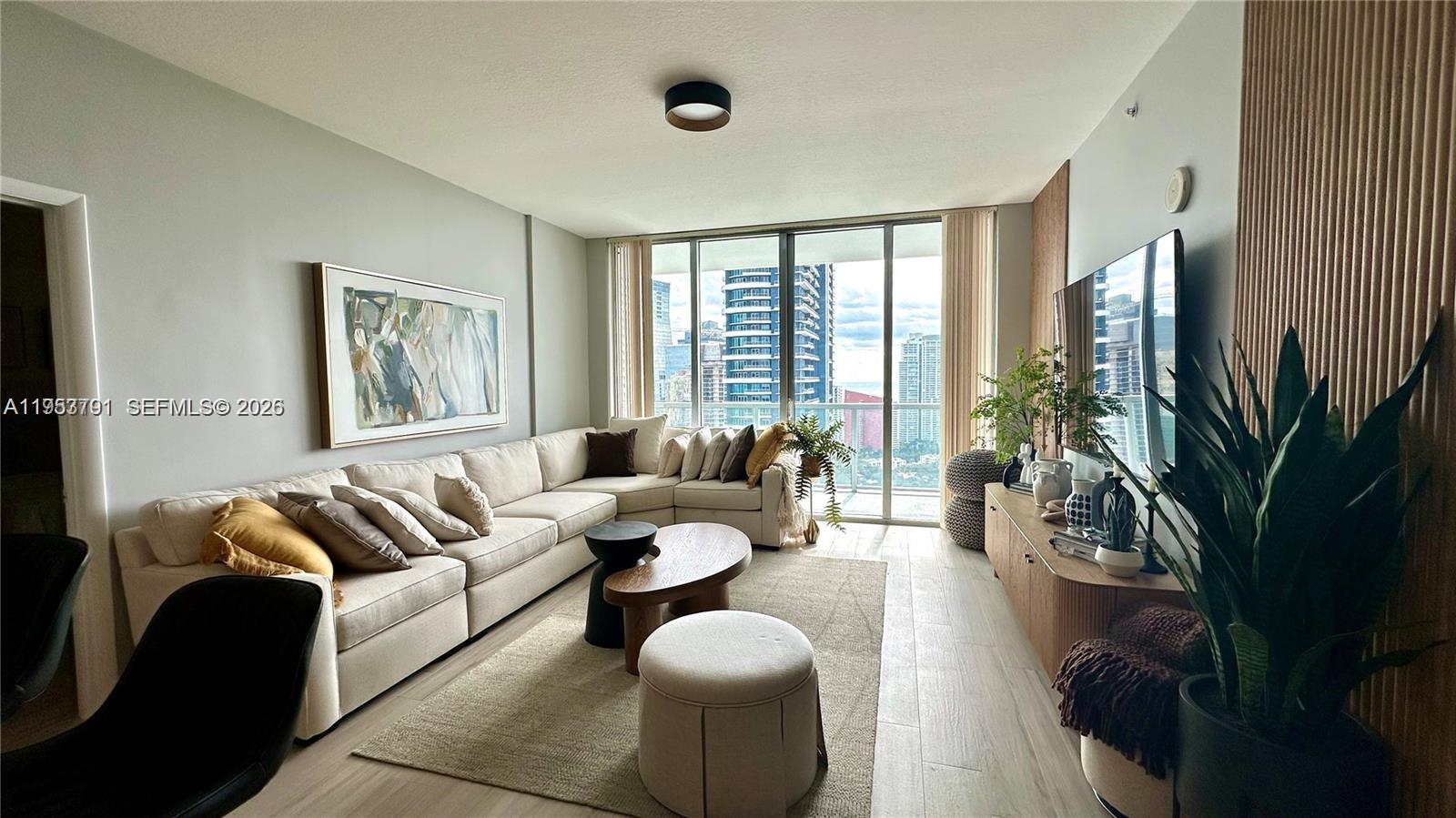 image Axis on Brickell South12