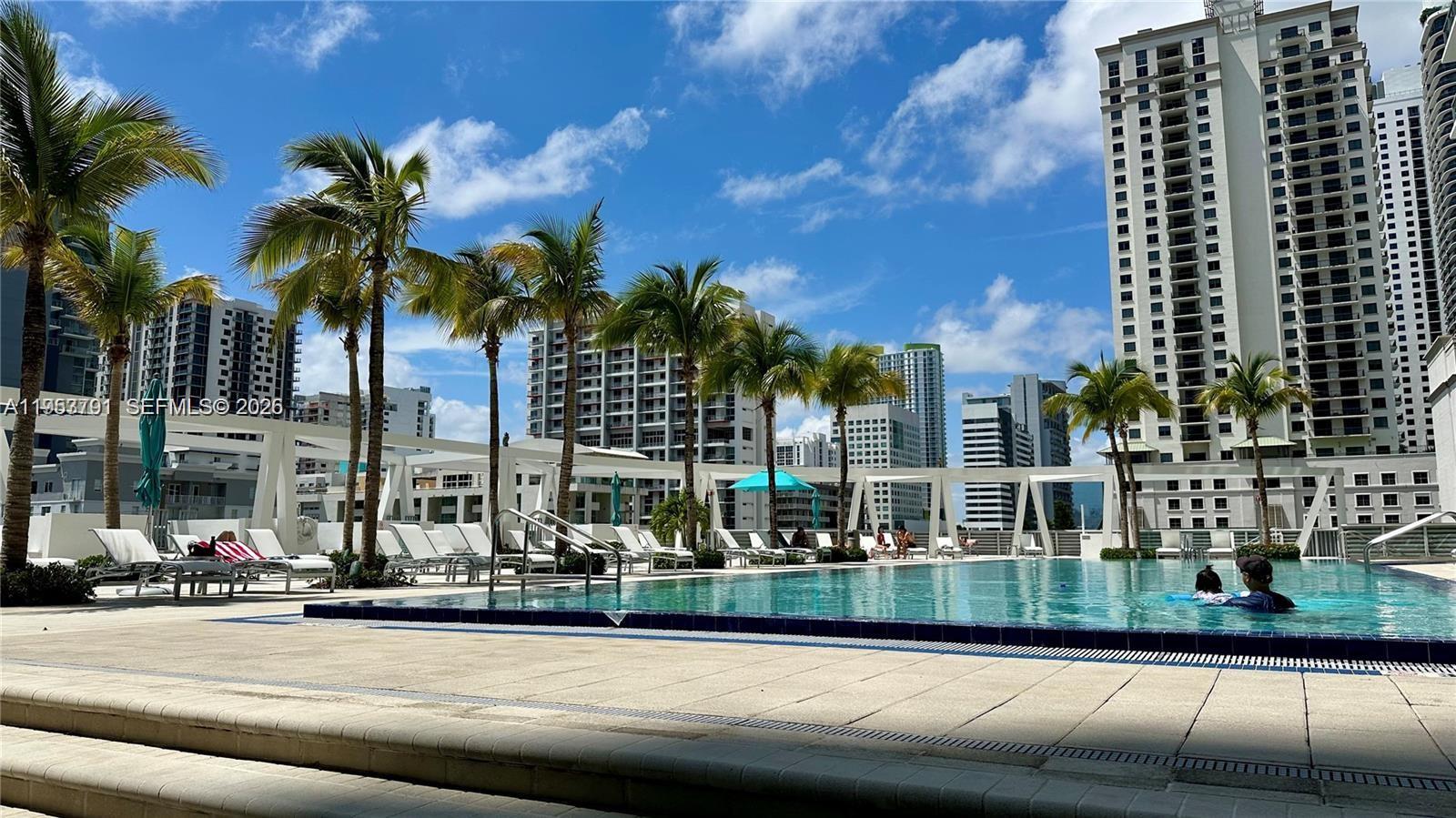 image Axis on Brickell South18