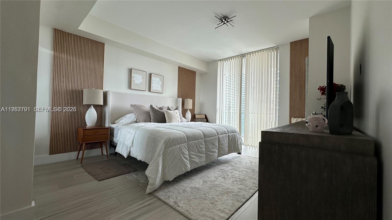 image Axis on Brickell South20