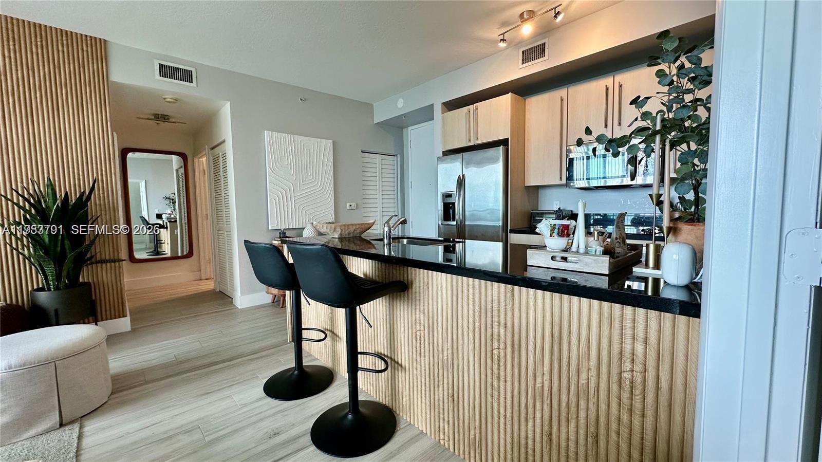 image Axis on Brickell South23