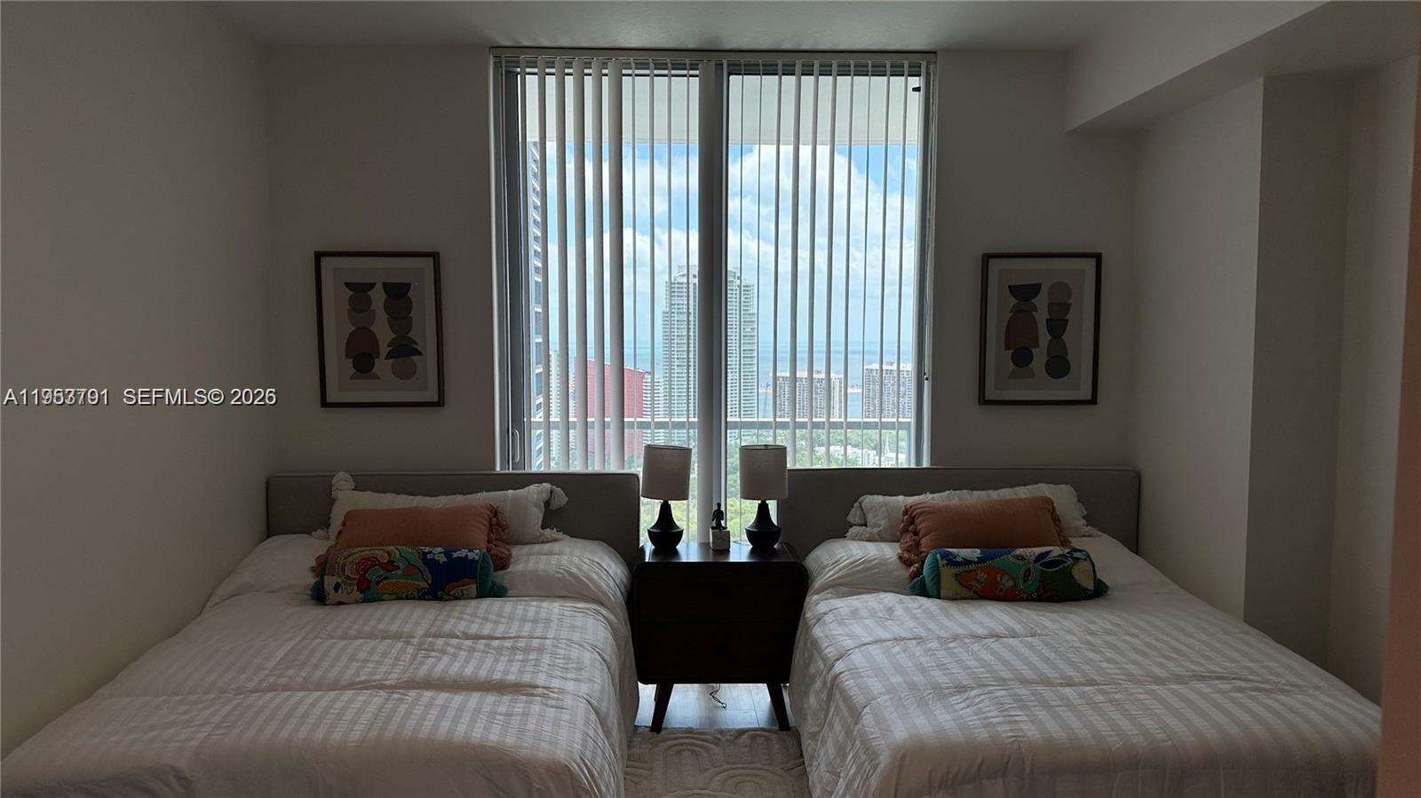 image Axis on Brickell South27