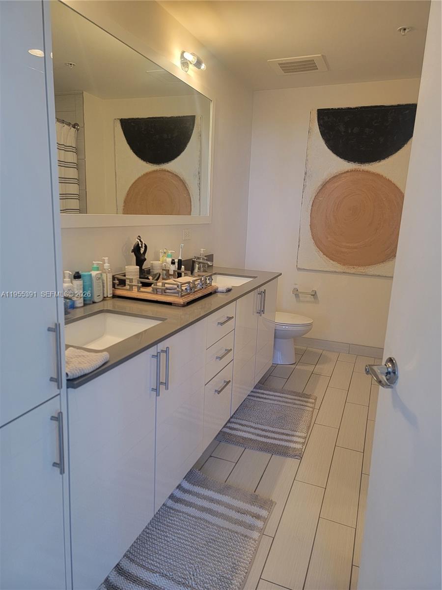 image Nine at Mary Brickell Village17