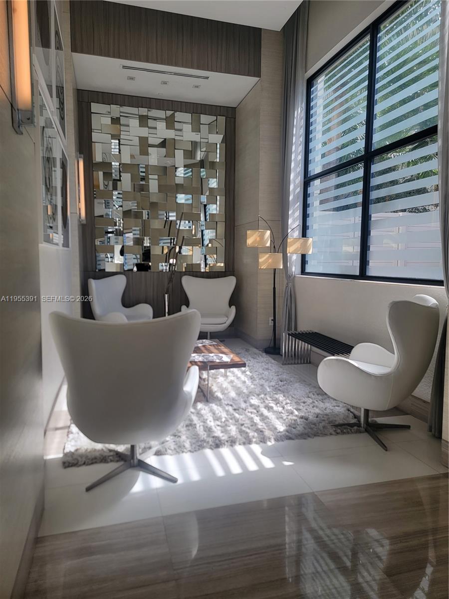 image Nine at Mary Brickell Village33