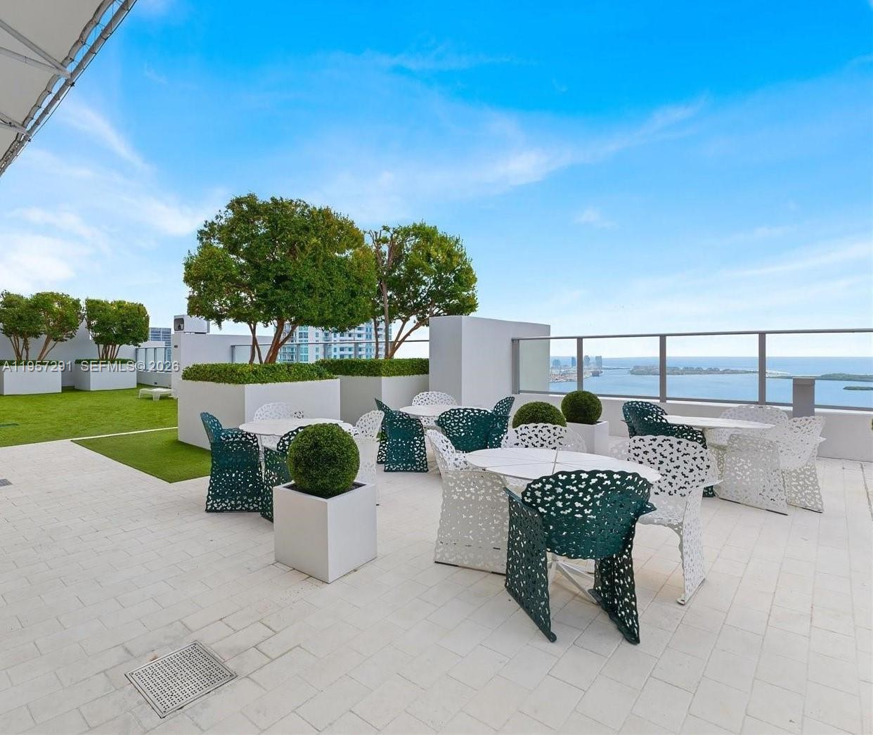 image 1010 Brickell12