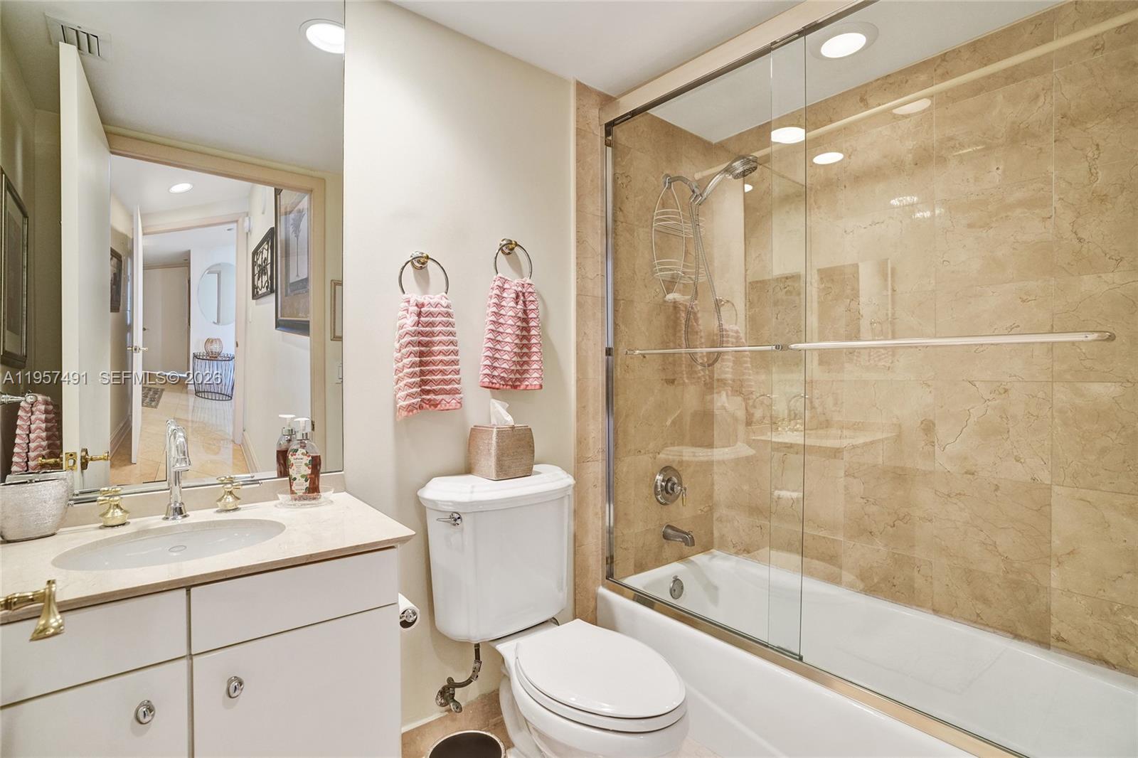 image Ocean One Condo46