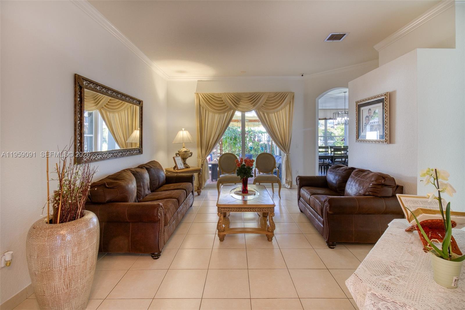 15959 SW 6th St Pembroke Pines, FL 33027