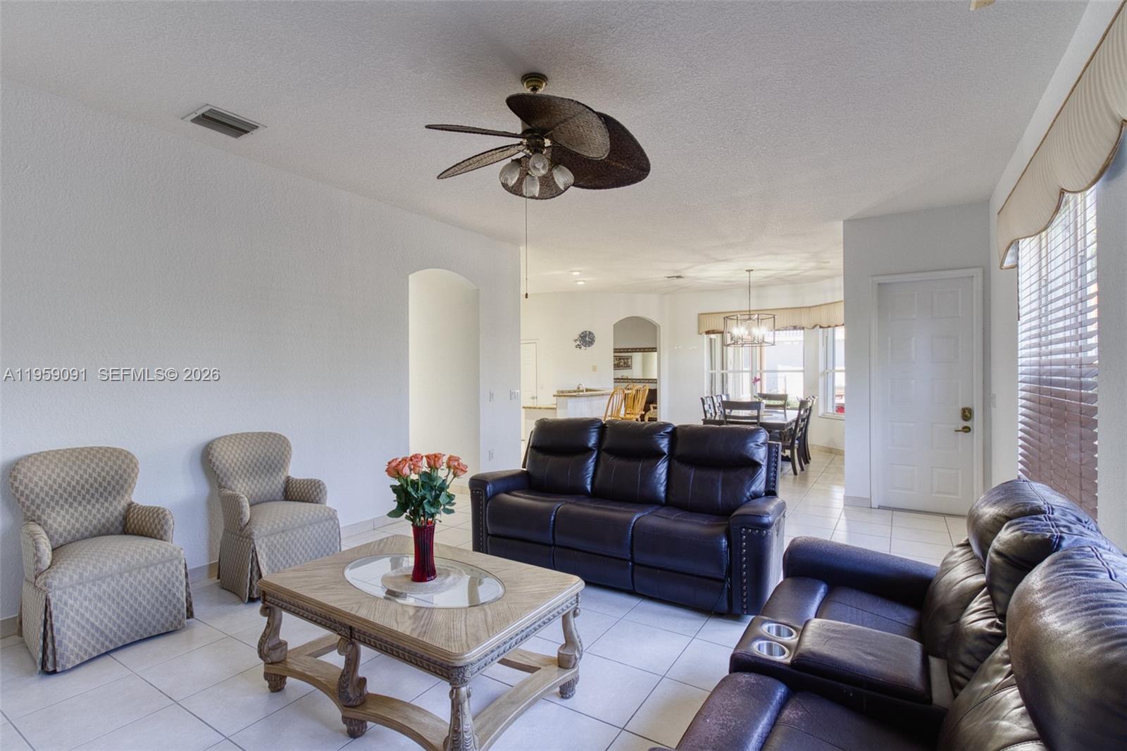 15959 SW 6th St Pembroke Pines, FL 33027