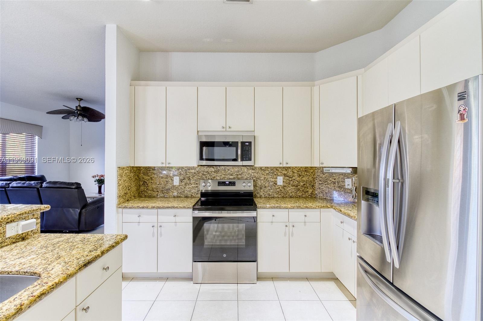 15959 SW 6th St Pembroke Pines, FL 33027