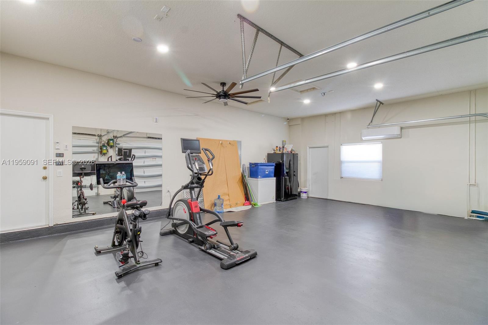 15959 SW 6th St Pembroke Pines, FL 33027