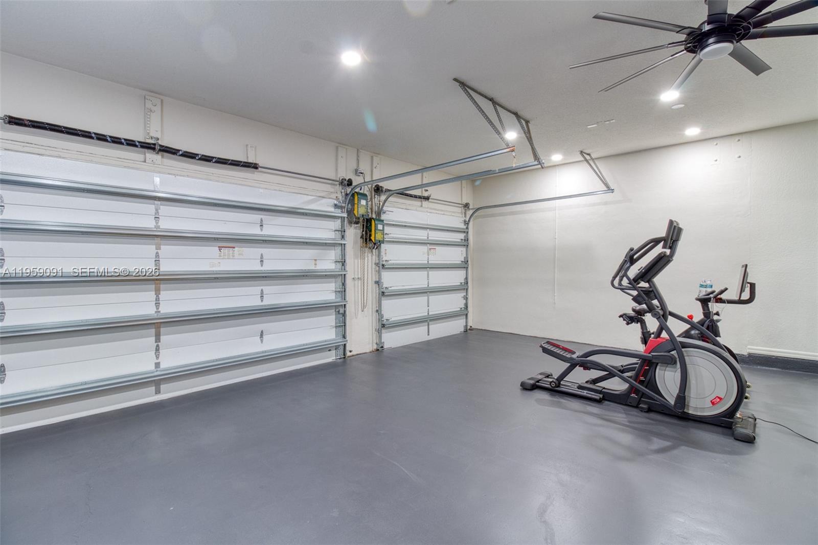 15959 SW 6th St Pembroke Pines, FL 33027