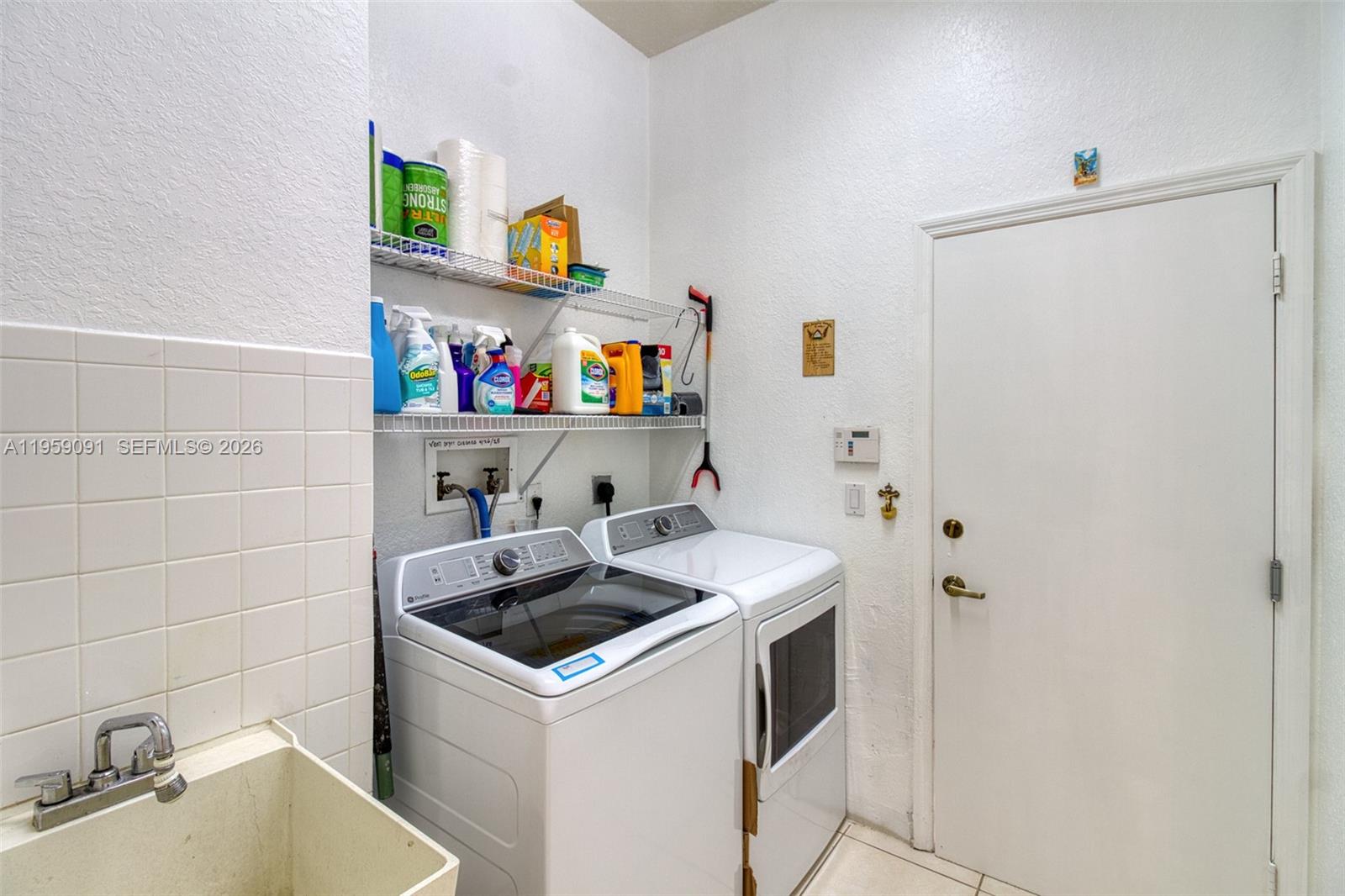 15959 SW 6th St Pembroke Pines, FL 33027