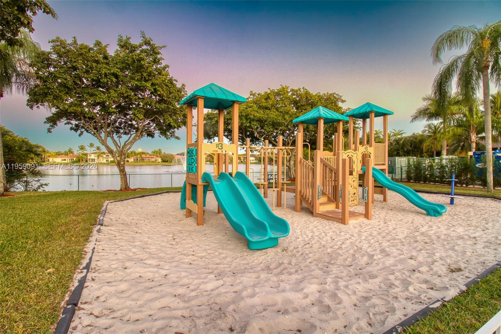 15959 SW 6th St Pembroke Pines, FL 33027