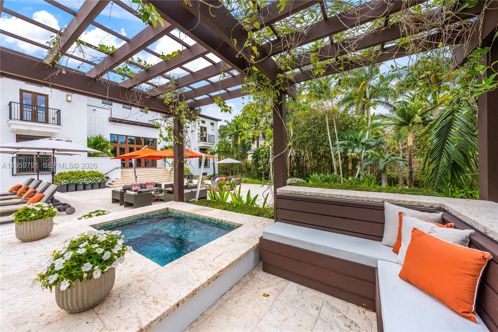 555 Arvida Pkwy Coral Gables, FL 33156