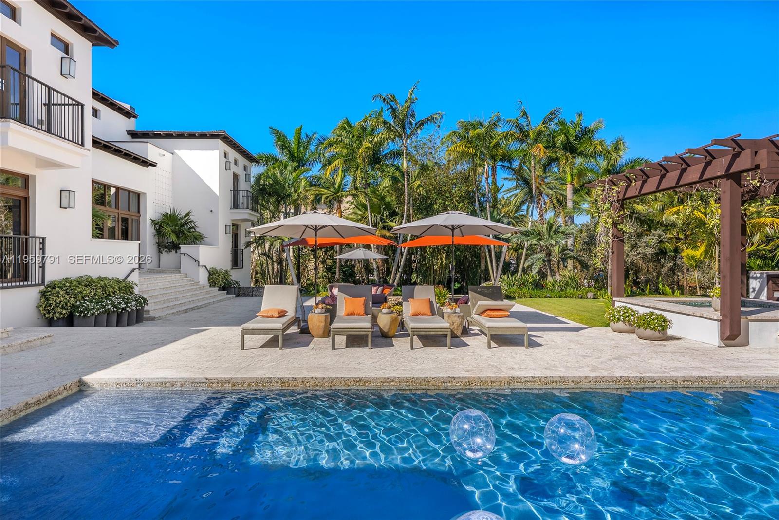 555 Arvida Pkwy Coral Gables, FL 33156