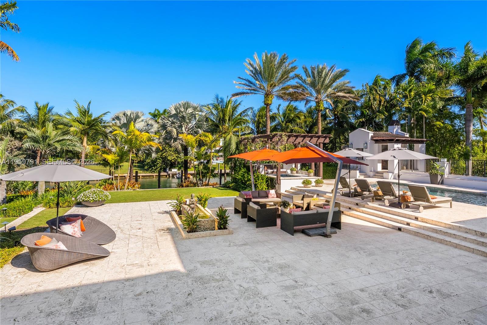 555 Arvida Pkwy Coral Gables, FL 33156