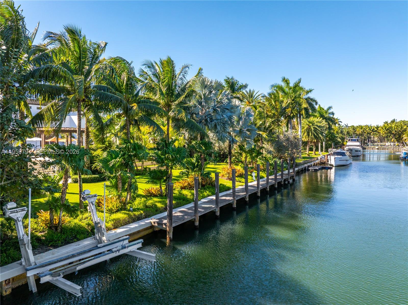 555 Arvida Pkwy Coral Gables, FL 33156