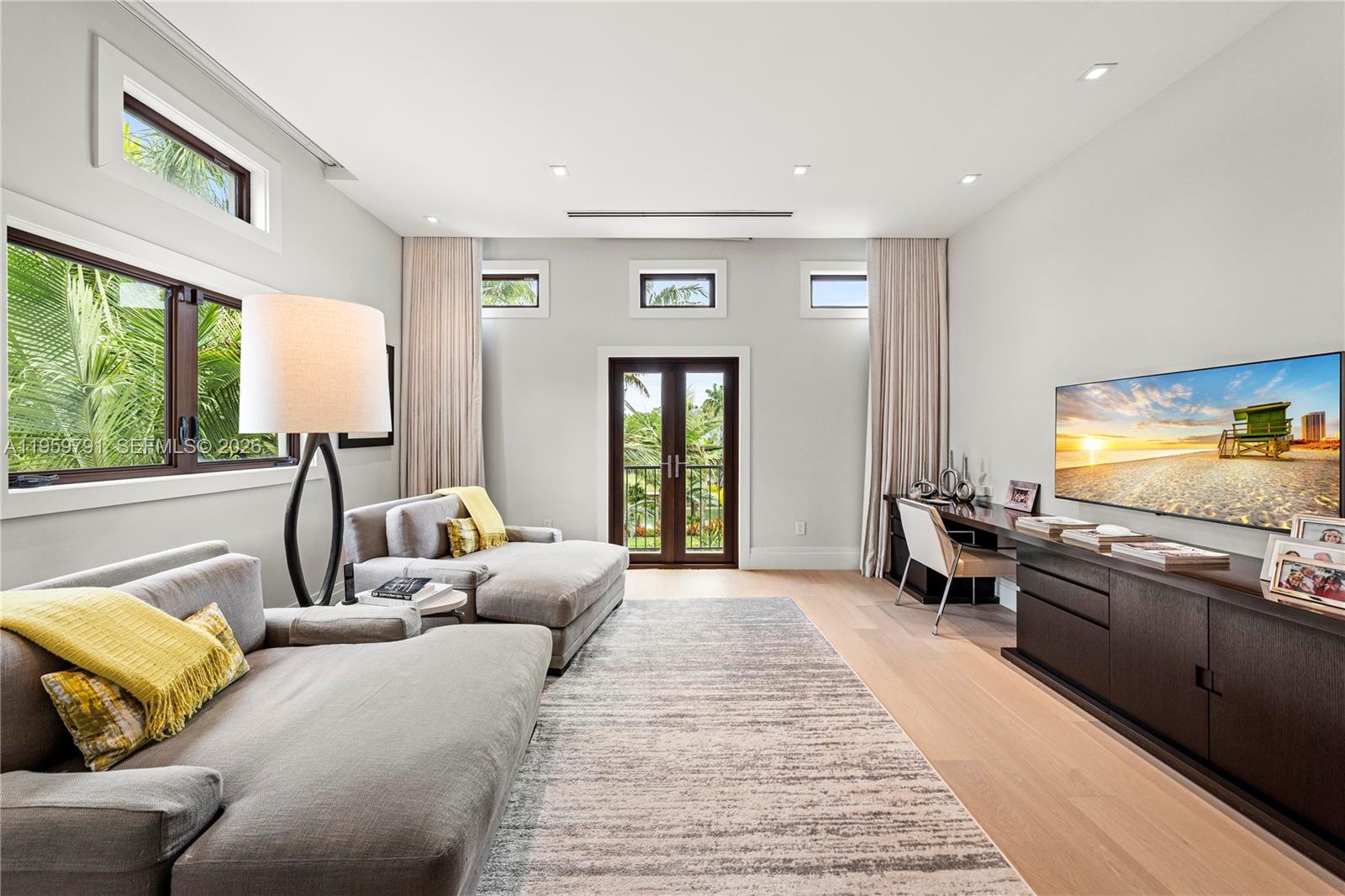 555 Arvida Pkwy Coral Gables, FL 33156