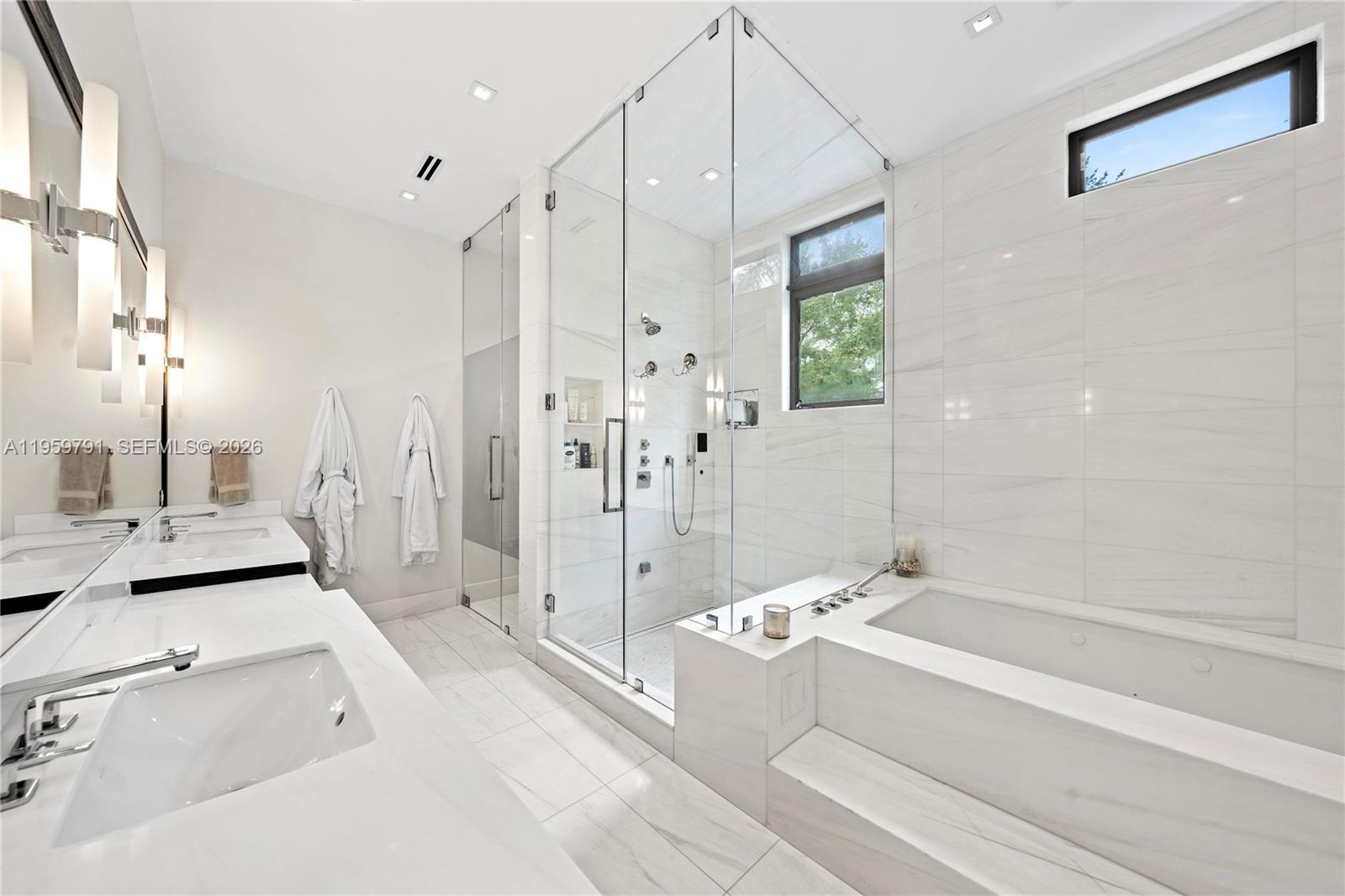 555 Arvida Pkwy Coral Gables, FL 33156