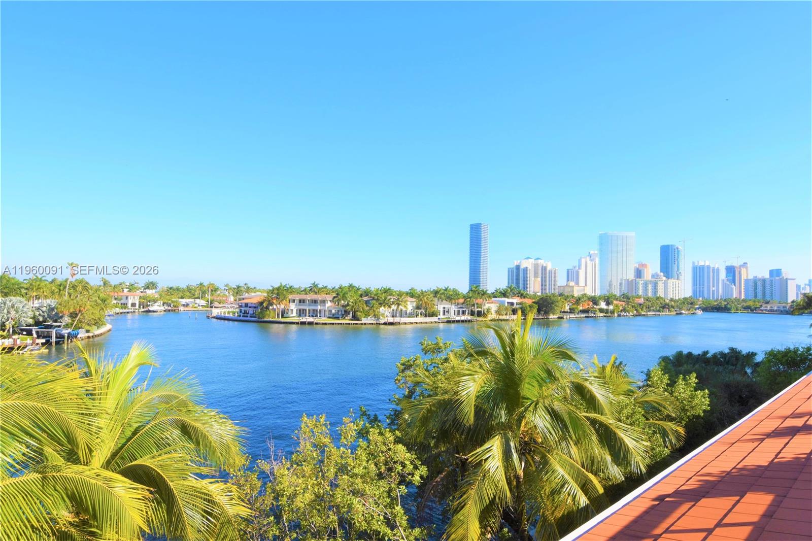 20185 E Country Clb Dr #2505 Aventura, FL 33180