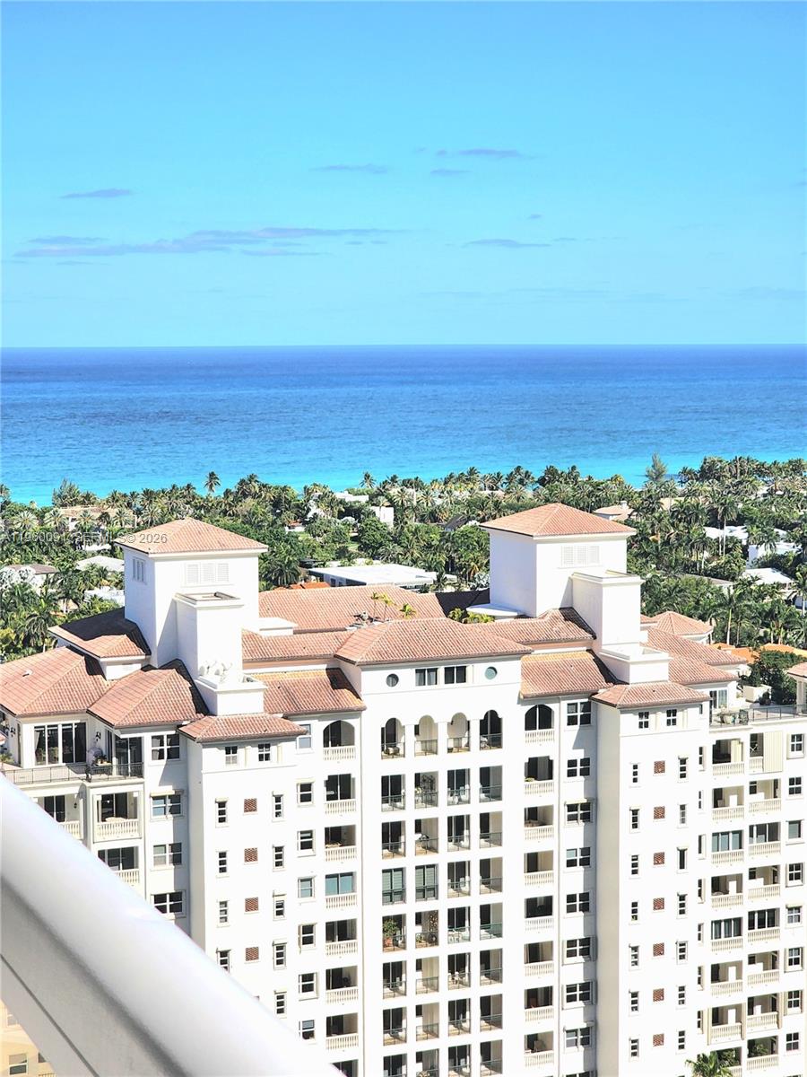 20185 E Country Clb Dr #2505 Aventura, FL 33180