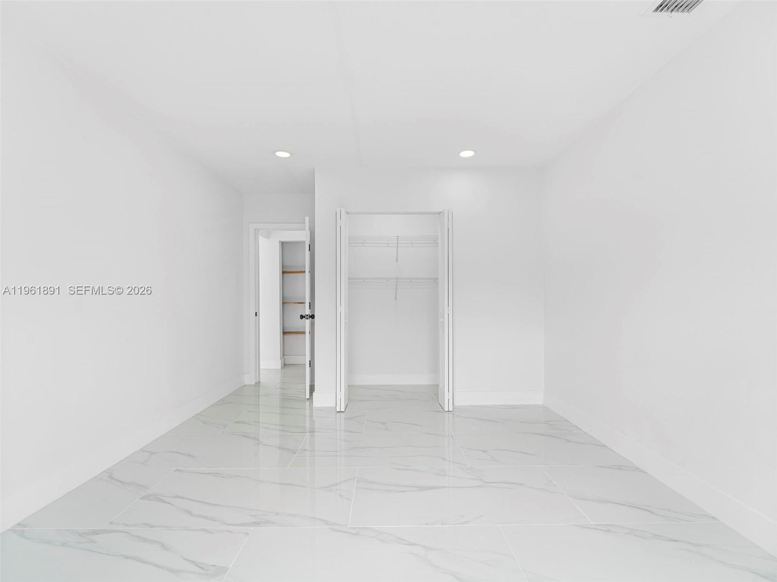 2500 SW 23rd Ter Miami, FL 33145