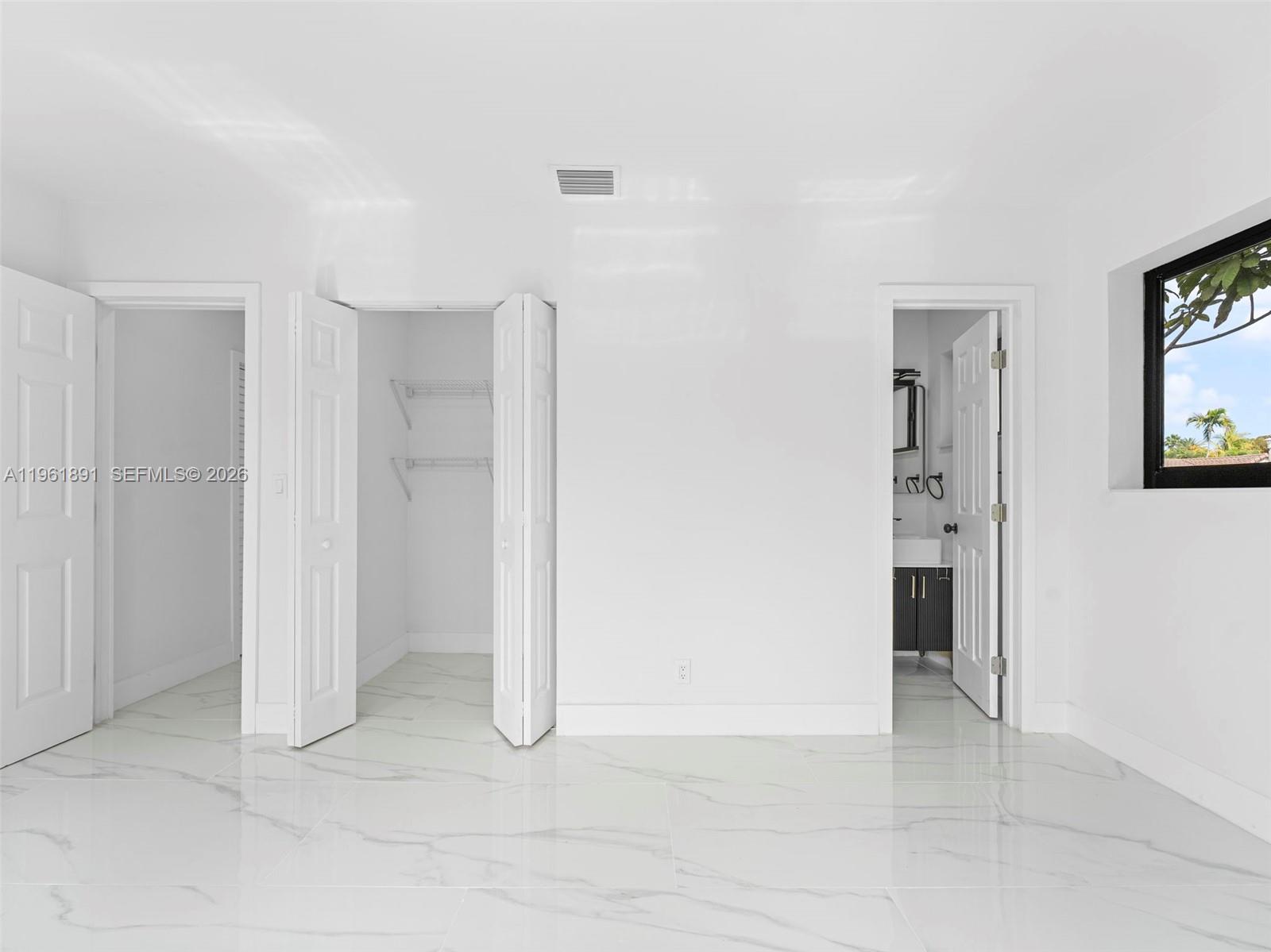 2500 SW 23rd Ter Miami, FL 33145