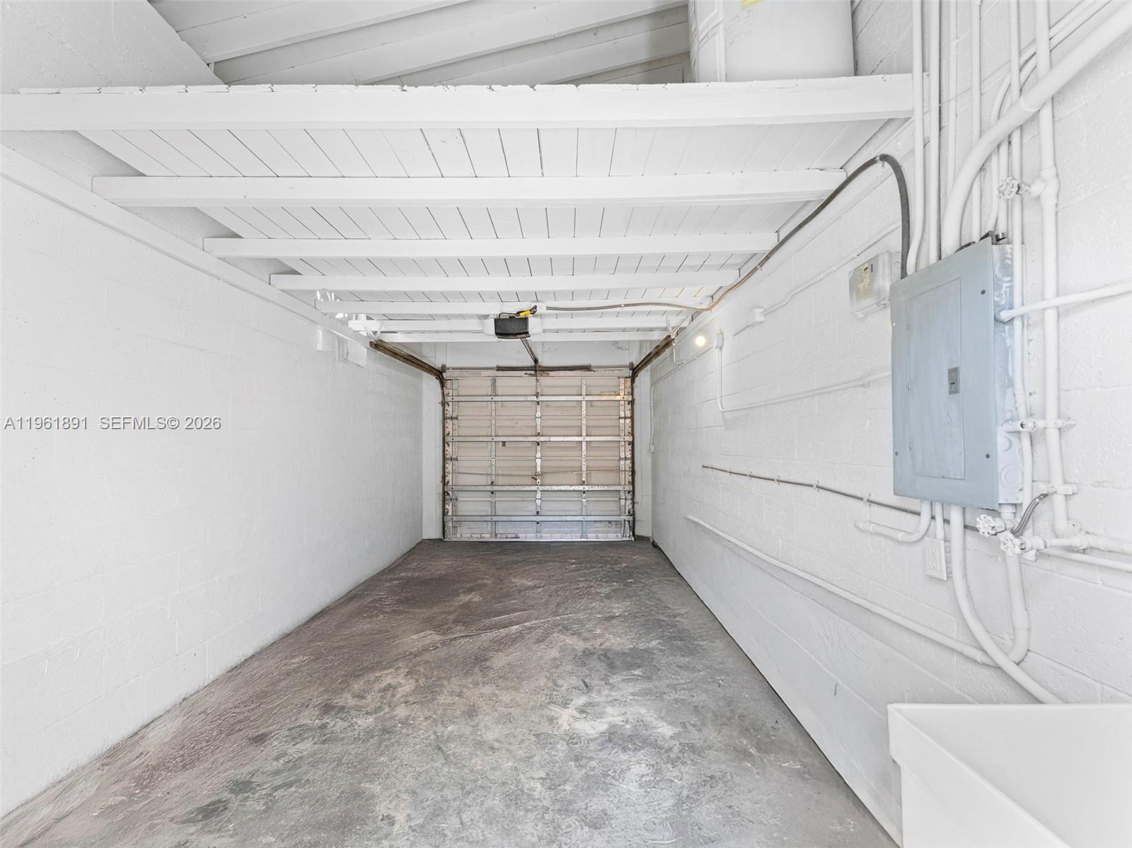 2500 SW 23rd Ter Miami, FL 33145