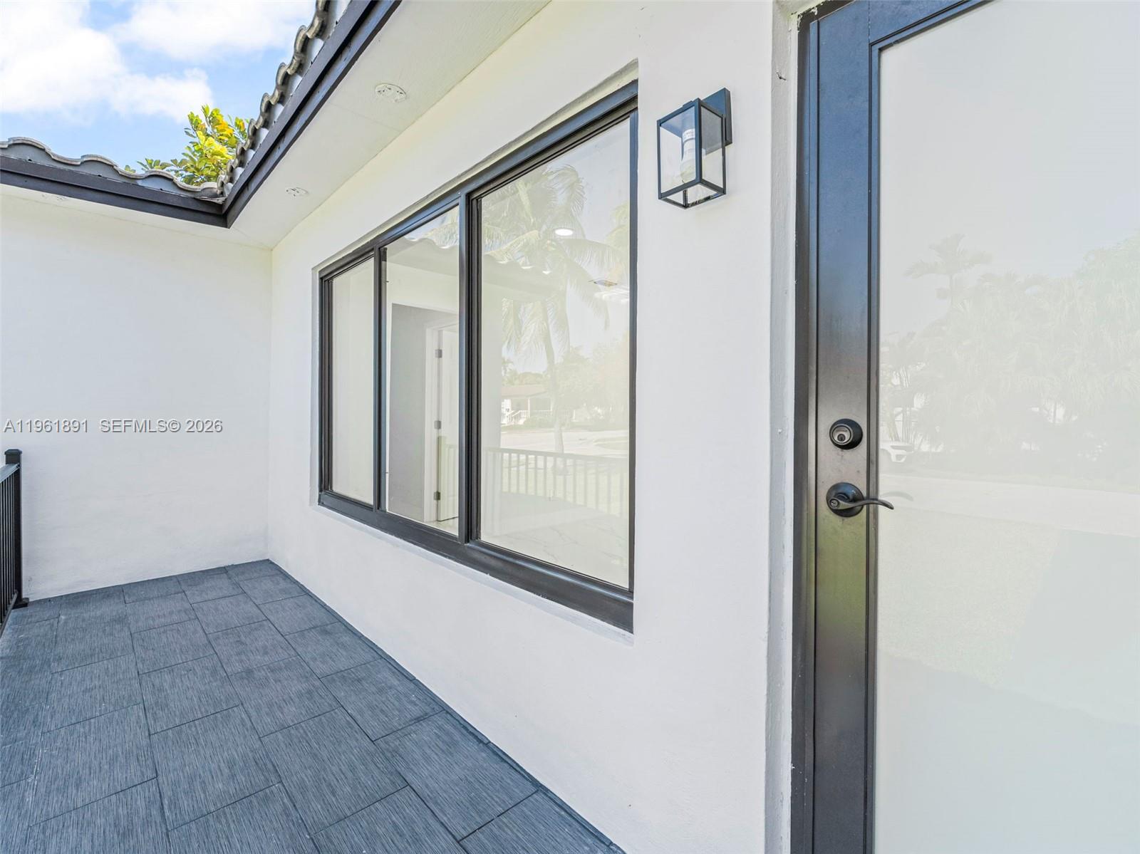 2500 SW 23rd Ter Miami, FL 33145