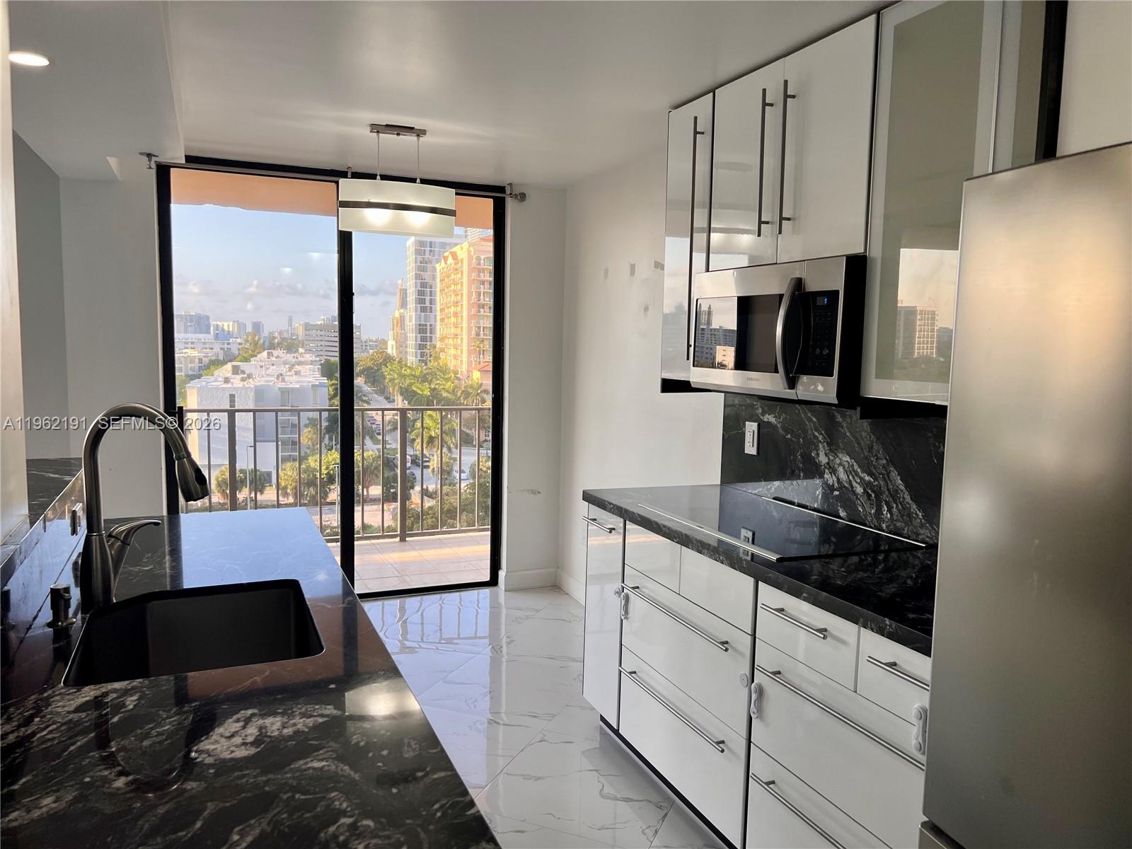 image Winston Towers 6009