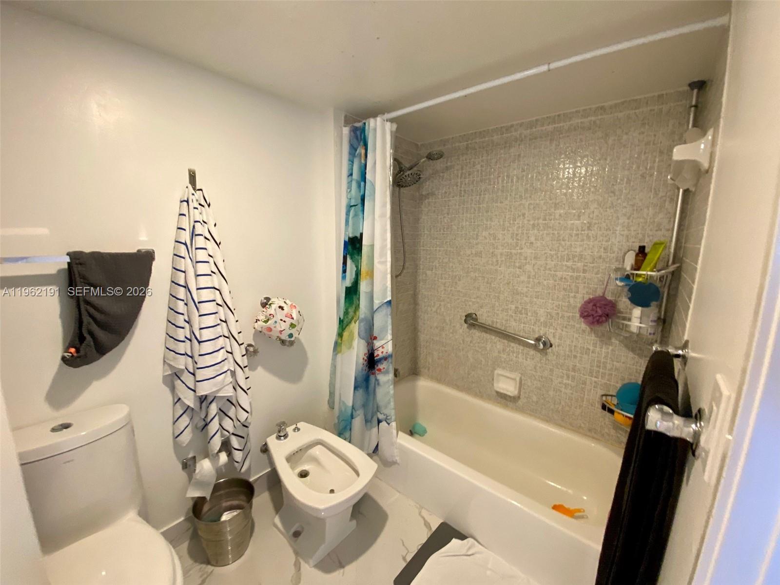 image Winston Towers 60018