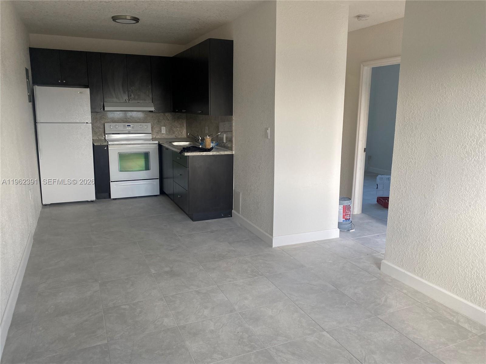 10030 W Indigo St #9