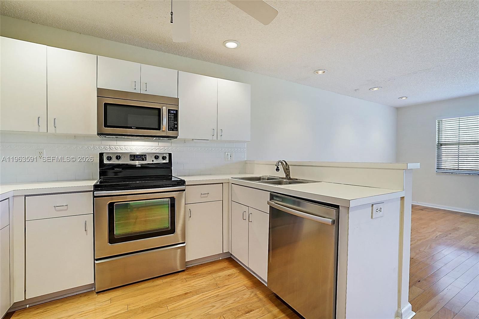 8729 SE Riverfront Ter Jupiter, FL 33469