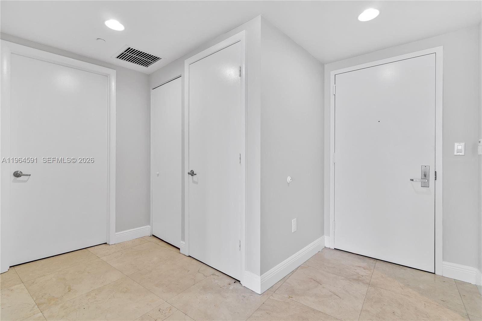 image Icon Brickell I10