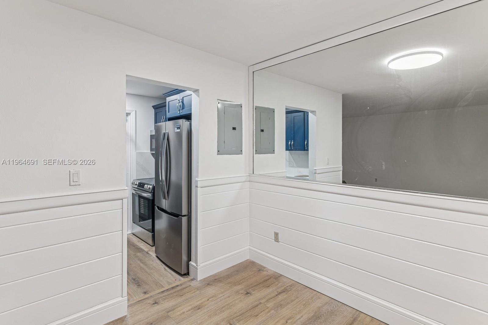 255 Sunrise Dr #107 Key Biscayne, FL 33149